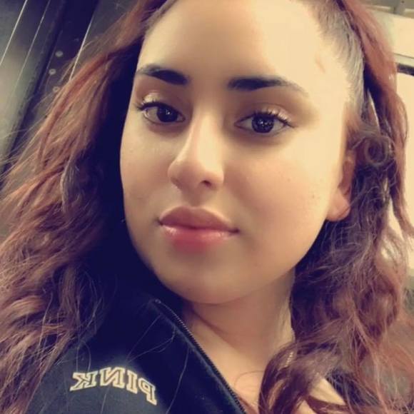 Meet your Posher, Liz - Picture 1 of 1